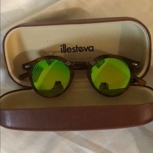 KREWE St. Louis Glasses